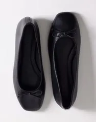 エイソス レディース シューズ パンプス ASOS DESIGN Wide Fit Lion bow trim ballet flats Black ブラックのサムネイル