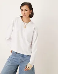 エイソス レディース トップス Tシャツ クロップド ASOS DESIGN long sleeve boxy cropped tshirt WHITE ホワイトのサムネイル