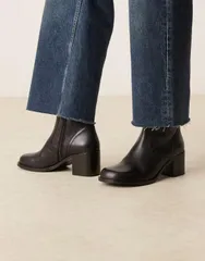 エイソス レディース シューズ ブーツ・レインブーツ アンクル ブーツ レザー ヒール ASOS DESIGN Rory leather round toe heeled ankle boots Blのサムネイル