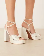 エイソス レディース シューズ サンダル プラットフォーム ヒール ASOS DESIGNutcracker knot detail platform block heel sandals IVORYのサムネイル