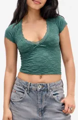 アーバンアウトフィッターズ レディース トップス Tシャツ レーストリム レース BDG Urban Outfitters Bellace Trim Crop TShirt Green グリーンのサムネイル