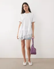 エイソス レディース トップス Tシャツ アシンメトリー サテン レース ASOS DESIGN oversized tshirt with lace and satin asymmetric hemのサムネイル