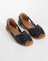 エイソス レディース シューズ サンダル レザー ASOS DESIGN Fray leather woven flat sandals Black ブラックのサムネイル