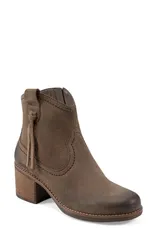 アース レディース シューズ ブーツ・レインブーツ ヒール Earth Irene Block Heel Zip Bootie Women BROWN ブラウンのサムネイル