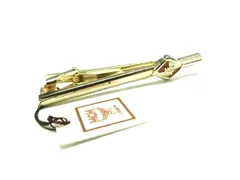 ■美品■ MCM エムシーエム ネクタイピン タイクリップ アクセサリー 紳士 ビジネス メンズ ゴールド系 DN8246のサムネイル