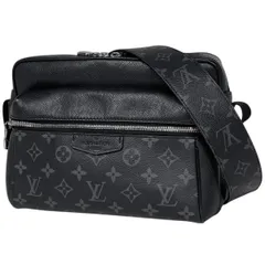 ルイ・ヴィトン Louis Vuitton アウトドア メッセンジャーPM ショルダーバッグ タイガラマ ノワール(ブラック) M30233 メンズ 【中古】のサムネイル