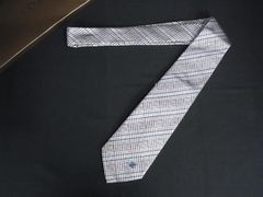 ■新品同様■ LOEWE ロエベ アナグラム シルク100% 千鳥格子柄 ネクタイ ビジネス 紳士 メンズ ブラック系×ブルー系 BU0308