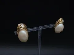 GIVENCHY ジバンシィ ヴィンテージ パール クリップ式 イヤリング アクセサリー レディース ゴールド系 DN3944のサムネイル