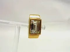 ■美品■ GIVENCHY ジバンシィ ヴィンテージ 片耳のみ クリップ式 イヤリング アクセサリー レディース ゴールド系×クリア DM4338のサムネイル