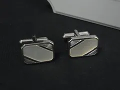■美品■ MCM エムシーエム カフリンクス カフスボタン アクセサリー シルバー系 DL4367のサムネイル