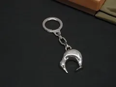 ■極美品■ LOUIS VUITTON ルイヴィトン ルイヴィトンカップ 2003年限定 キウイ キーホルダー キーリング チャーム シルバー系 FR7466のサムネイル