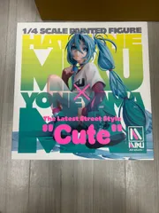 初音ミク×米山舞 The Latest Street Style “Cute” - メルカリ