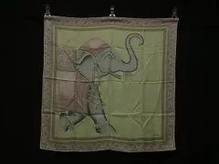 ■美品■ JIM THOMPSON ジムトンプソン シルク100% エレファント 象柄 スカーフ ストール ショール  ピンク系 DK0613のサムネイル