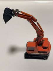 ゆう　置物　ミニチュア コマツ KOMATSU 建設機器ミニチュア PC75UU 1/30 - メルカリ