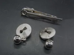 ■美品■ CHARLES JOURDAN　シャルル ジョルダン カフス カフリンクス タイピン アクセサリー 紳士 ビジネス メンズ シルバー系 DY0205 冠婚葬祭 結婚式 葬式のサムネイル