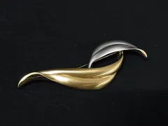 ■極美品■ pierre cardin ピエールカルダン ピンブローチ ピンバッジ アクセサリー レディース ゴールド系×シルバー系 DH9538のサムネイル