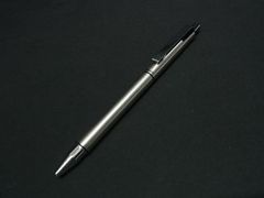 廃盤ロットリングニュートンシルバーボールペン - メルカリ