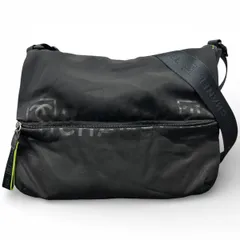 CHANEL 希少 シャネル スポーツライン ココマーク ロゴ ショルダーバッグ 9番台シリアル ナイロン ブラック ネオンイエロー メッセンジャーバッグ クロスボディ ヴィンテージ アンティーク ダブルココマーク Bランク 鑑定済 中古のサムネイル
