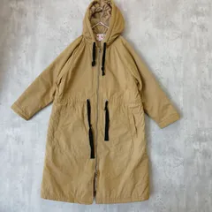 【美品】TITICACA チチカカ　ペイズリー柄アクセント付きミリタリーロングコート　ロングコート　サイズF　ベージュ系　キャメル系　古着　春コート　ベロアリボンのサムネイル