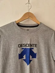 デサント レディース ロゴ 半袖Tシャツ 95サイズのサムネイル