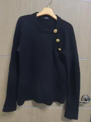 バルマン ウールカシミア ゴールド ボタン ブラック ニット 34のサムネイル