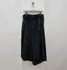 Yohji Yamamoto ヨウジヤマモトのサムネイル