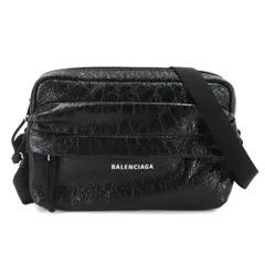新品同様 バレンシアガ BALENCIAGA エクスプローラー カメラバッグ ショルダー バッグ レザー ブラック 845592 シルバー 金具 90333375のサムネイル