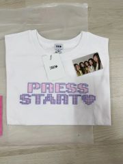 ILLIT アイリット Tシャツ Mサイズ PRESS START 公式 - メルカリ