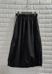 XL シャカシャカ素材スカート ブラックのサムネイル