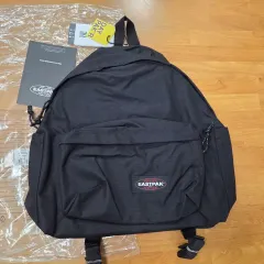 EASTPAK イーストパック バックパック デイパック バッグ 新品のサムネイル