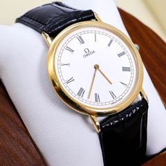 稼働 OMEGA 腕時計 ゴールド ラウンド ローマンインデックス 薄型3900