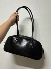 ブラック バゲット ショルダーバッグのサムネイル