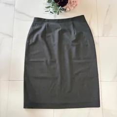 2-195 ESCADA タイトスカート　美シルエット　膝丈　ウール　38 チャコールグレー　グレー　すみ黒　ビジネス　仕事用にものサムネイル