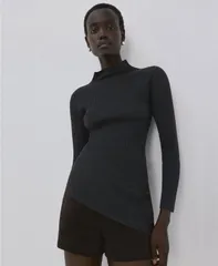 【送料無料】 マンゴ レディース ニット・セーター アウター Womens Asymmetrical Turtleneck Sweater Charcoalのサムネイル