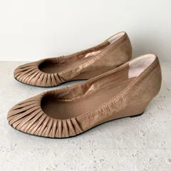 【極美品】ツモリチサト ウォーク tsumori chisato WALK パンプス ウエッジソール ベージュ ブラック ピンク 上品 エレガント フェミニン きれいめ カジュアル 大人可愛い 歩きやすい おしゃれ デザインシューズ ラウンドトゥのサムネイル