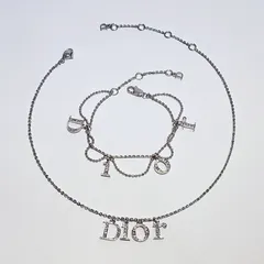 Dior ディオール Dior ロゴ クリスタル ドロップ ネックレス ブレス 2点 セット シルバーカラー メッキ レディース アクセサリー 美品  aua46482080711のサムネイル