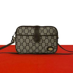 極 美品 GUCCI グッチ GGカレイド シェリーライン ビー レザー
