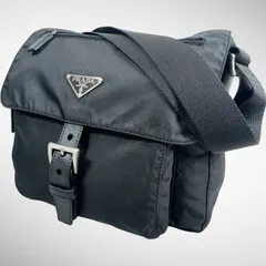 【美品】PRADA プラダ ナイロン ショルダーバッグ 三角プレート ブラックのサムネイル