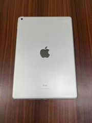 良品 電池93% Apple iPad 第9世代 64GB WiFiモデル シルバー【動作確認