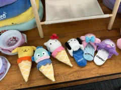 サンリオキャラクターズ ペット用おもちゃ （アイス型・スリッパ型）のサムネイル
