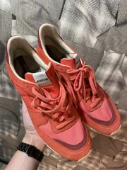 福岡出品  NOVESTA Marathon ノヴェスタ マラソン JP28cm相当 赤オレンジ FKのサムネイル