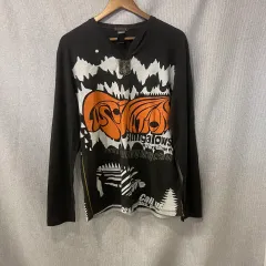 クスト バルセロナ Y2K オールオーバ グラフィック 長袖 Tシャツのサムネイル