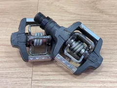 P4618 ■USED■CRANKBROTHERS クランクブラザーズ CANDY C キャンディ ビンディングペダル SPDペダル ※両側0.5mm程度のガタあり   マウンテンバイク MTB 自転車 パーツ アクセサリーのサムネイル