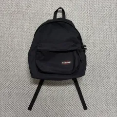 EASTPAK イーストパック ブラック バックパックのサムネイル