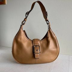 LONGCHAMP シボ革 ロゴ型押し ワンショルダー ホーボー - メルカリ