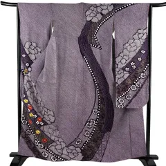 振袖 身丈162cm 裄丈63cm S 袷 花 観世水 刺繍 総絞り 紫 正絹 秀品 【中古】のサムネイル
