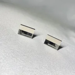 美品 希少 BURBERRY バーバリー ブランドロゴ文字 鏡面&艶消しシルバー スクエアカフス カフリンクス ボタン メンズアクセサリーのサムネイル