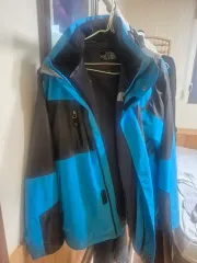 THE NORTH FACE ザノースフェイス アウターのサムネイル