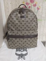 正規品) MCM ヴィセトス ロゴ パータン バックパックのサムネイル