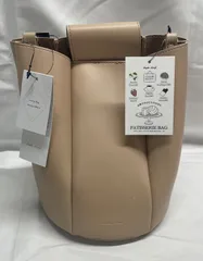 ◇ ナイスクラップ パティスリーバッグ カヌレバッグ 【正面引っかき傷あり】【タグ付き未使用】約23x17cm バッグ ベージュ系？ 鞄 / 未使用 073105のサムネイル